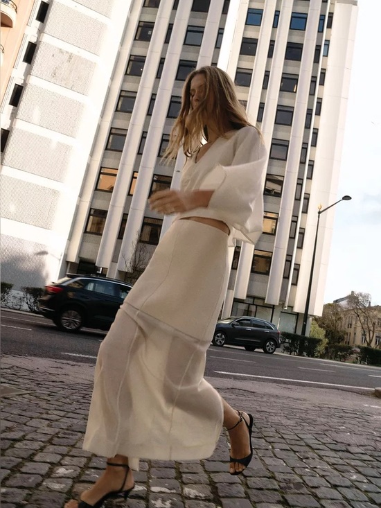 Zara Dresses & Skirts - Zara Women's Cream Maxi Skirt
